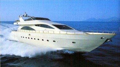 Luxury yacht charter